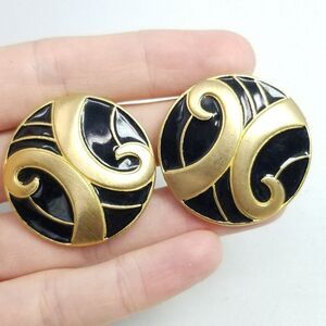 Vintage GJD Ginnie Johansen Black Enamel and Gold Tone Swirl Clip On Earrings